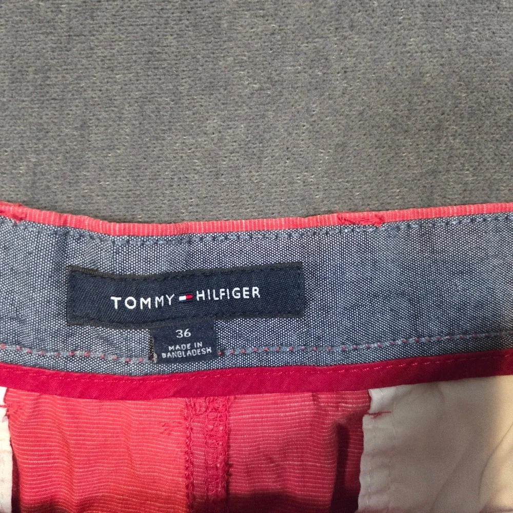 Tommy Hilfiger Chino Shorts Mens 36 Red Slub Texture Cotton Casual Classic Fit